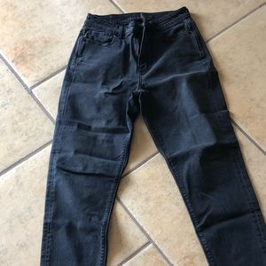 American Eagle 🦅// Mom jean